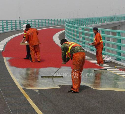 彩色公交车道、彩色自行车道、彩色警示路面